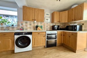 Kitchen- click for photo gallery